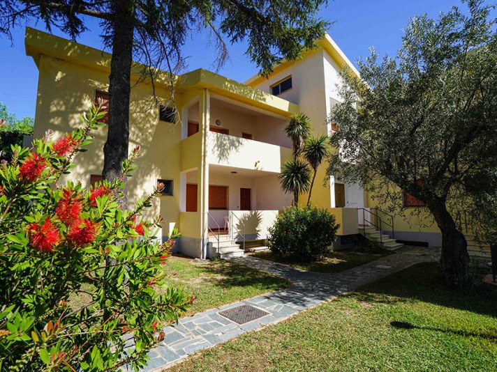 esterni del villaggio sellia marina