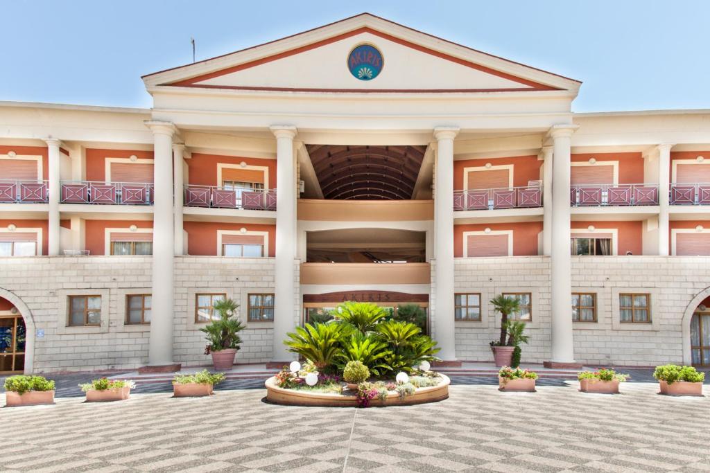 entata del villaggio akiris
