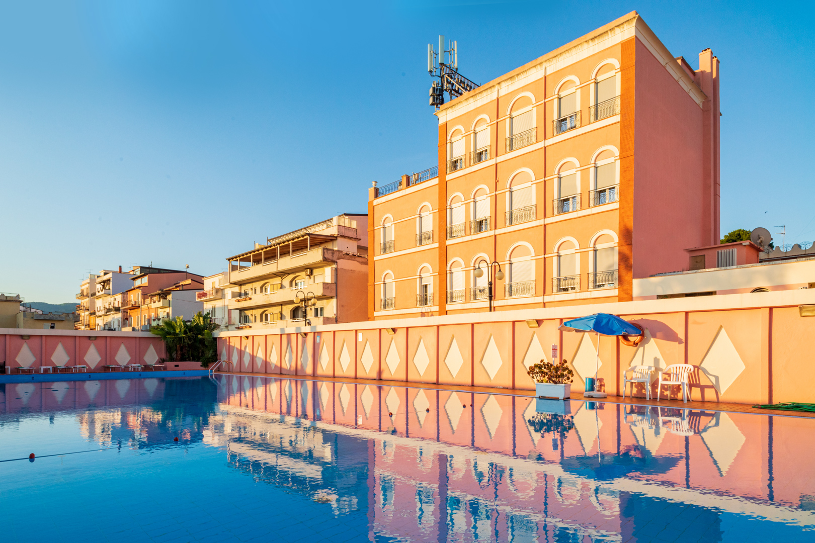 foto panoramica piscina