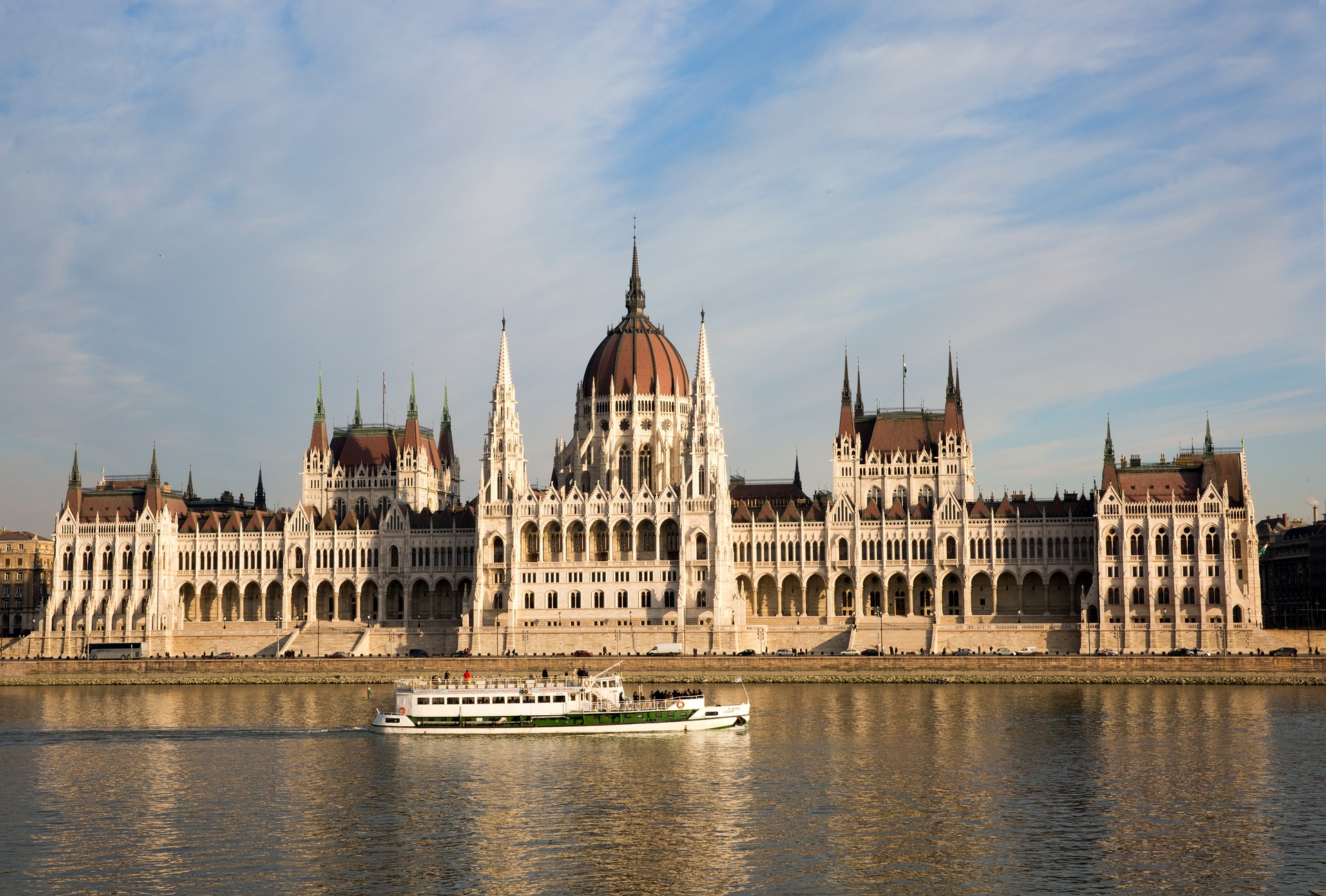 Foto Ponte 25 Aprile Tour Budapest Ungheria